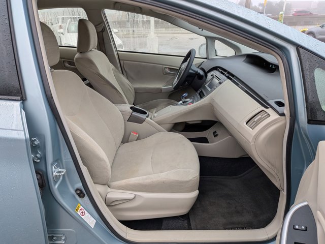 Used 2014 Toyota Prius Two image 19