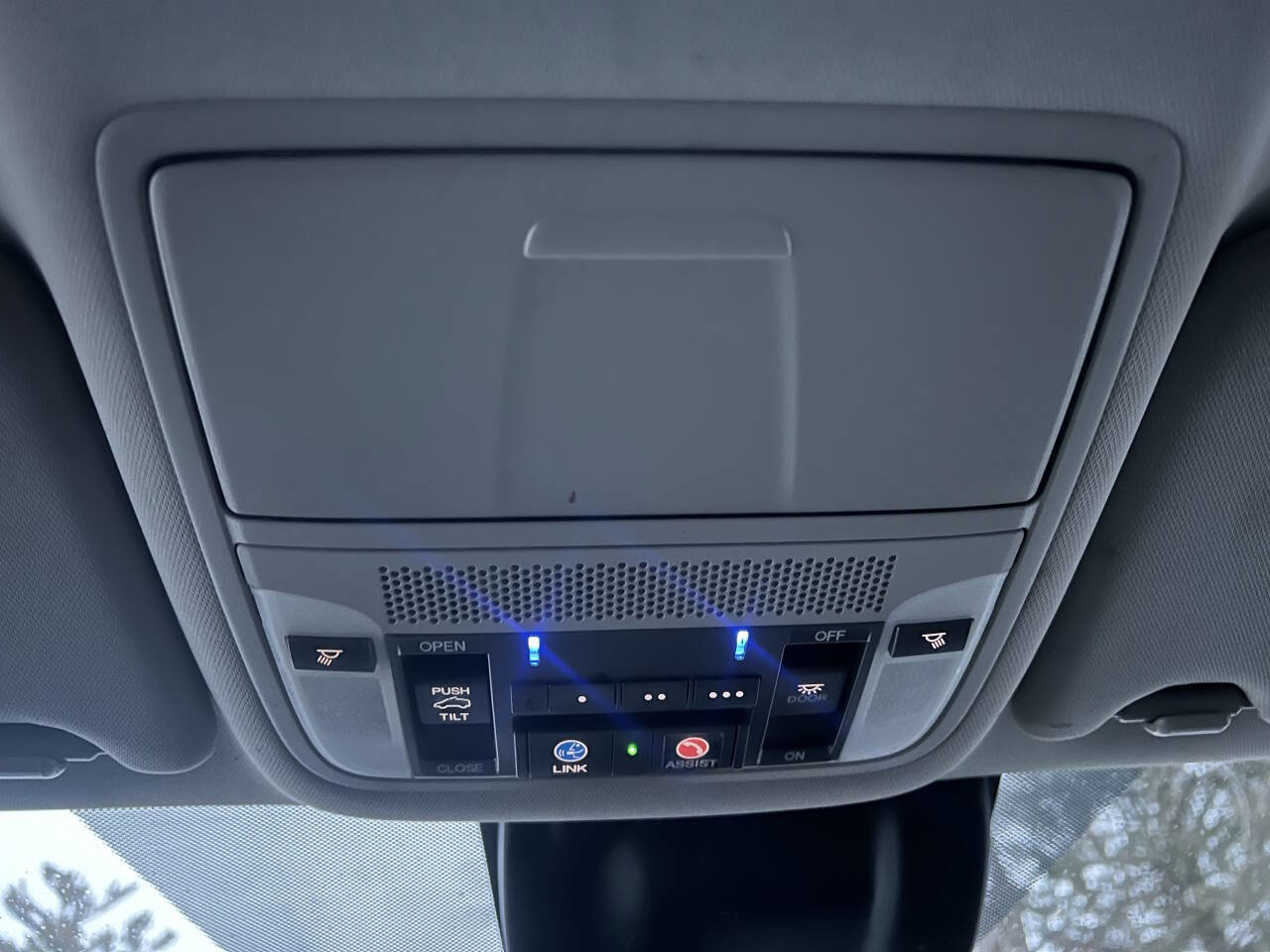 Used 2018 Acura MDX w/ Advance & Entertainment image 34
