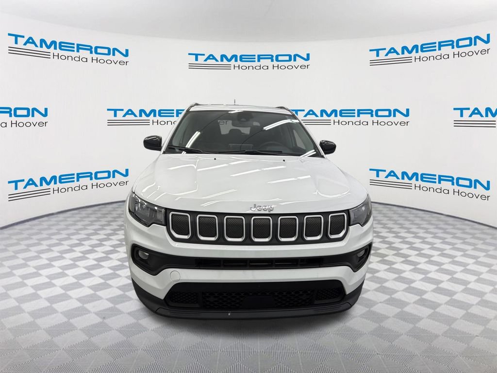 Used 2022 Jeep Compass Latitude FWD image 8
