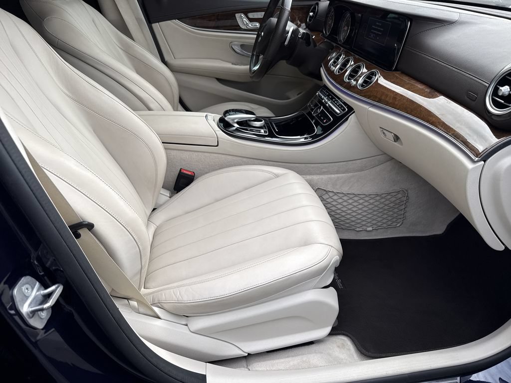 Used 2017 Mercedes-Benz E 300 image 13