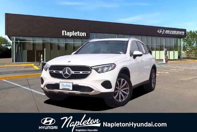 Used 2025 Mercedes-Benz GLC 300 image 1