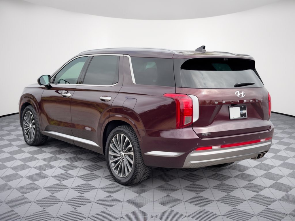 Used 2024 Hyundai Palisade Calligraphy AWD/4WD image 3