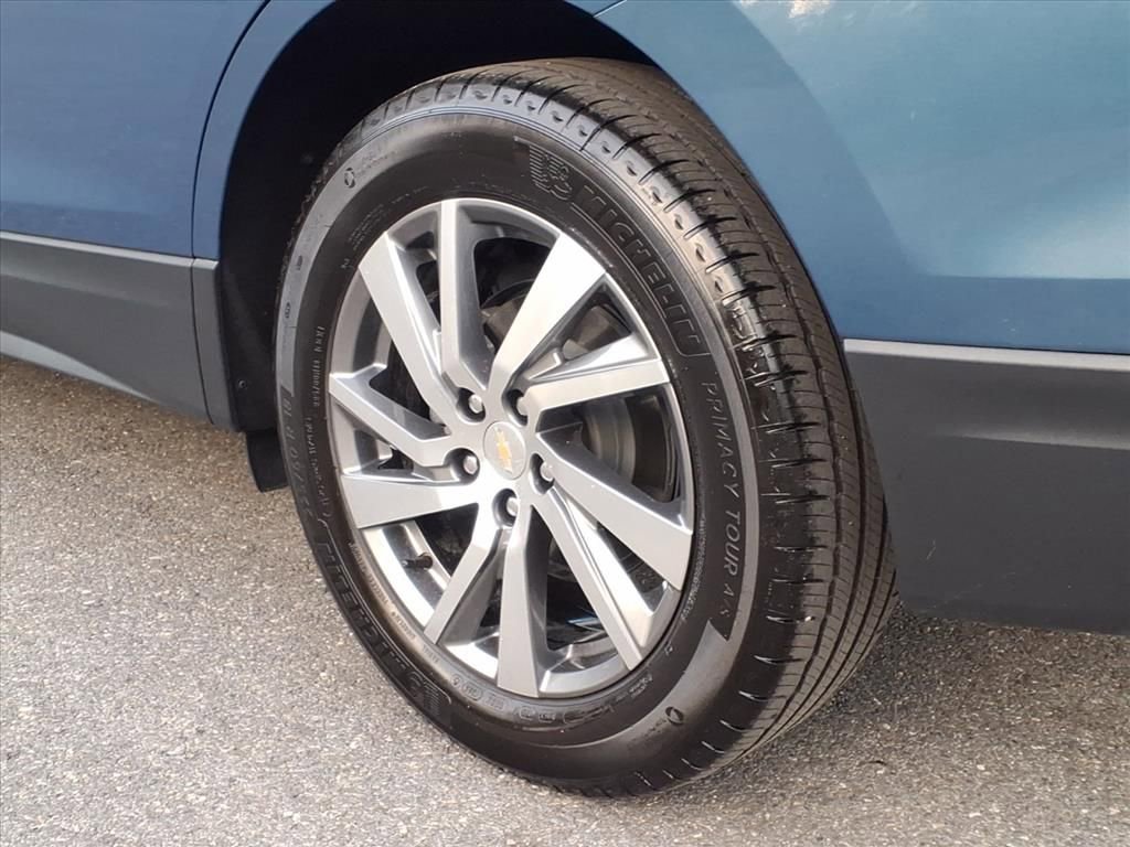 Certified 2024 Chevrolet Equinox LT w/ LPO, Floor Liner Package image 9