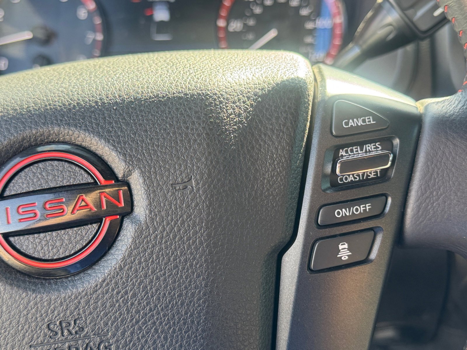 Used 2024 Nissan Titan PRO-4X w/ Pro-4x Convenience Package AWD/4WD image 26