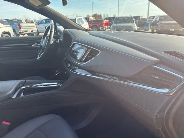 Used 2023 Buick Enclave Essence w/ Experience Buick Package image 20