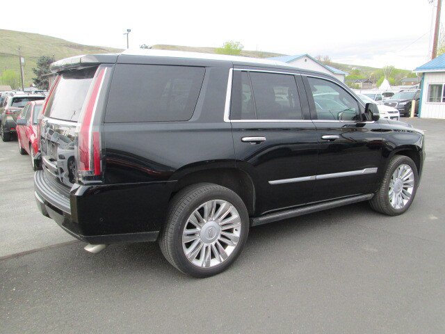 Used 2020 Cadillac Escalade Platinum AWD/4WD image 3