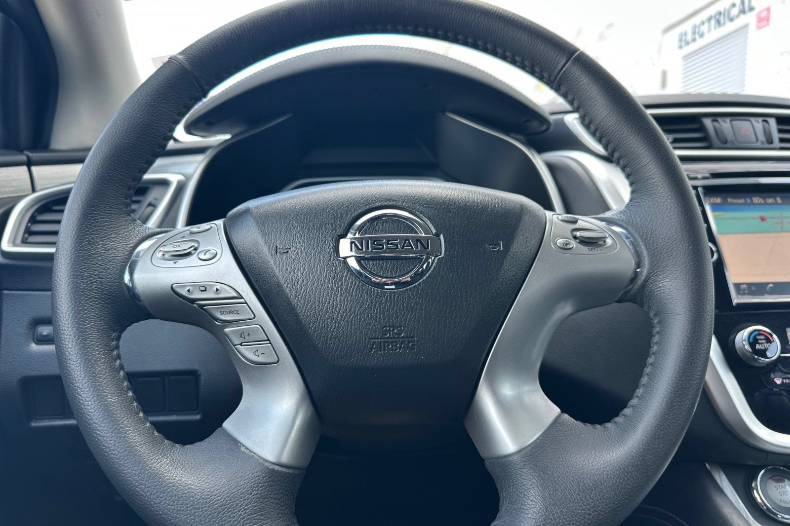 Used 2016 Nissan Murano SV FWD image 27