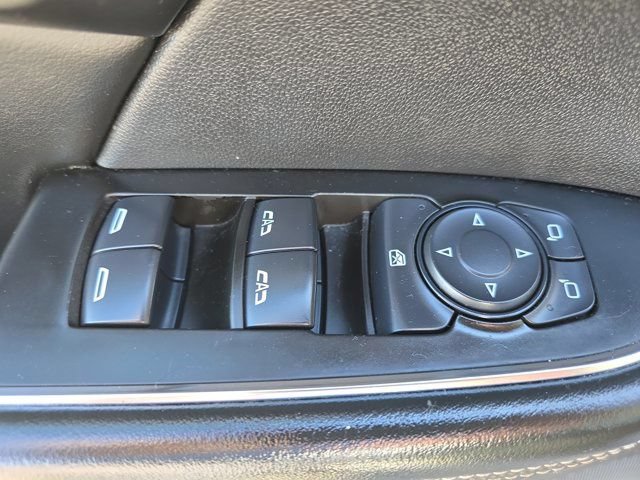 Used 2021 Buick Envision Essence w/ Sport Touring Package FWD image 22