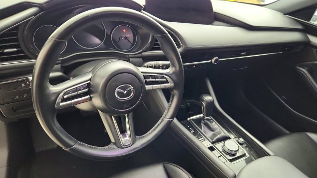 Used 2021 MAZDA MAZDA3 s FWD image 13