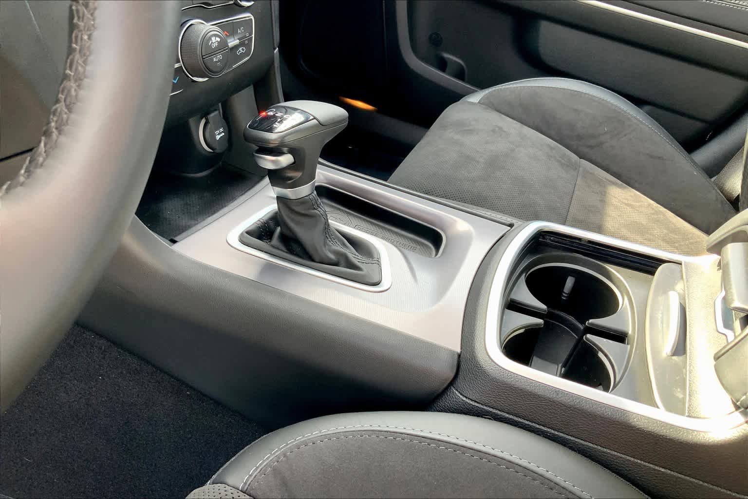 Used 2022 Dodge Charger Scat Pack w/ Plus Group RWD image 17