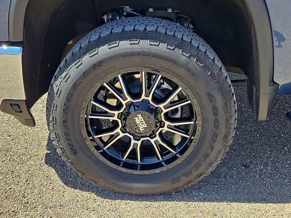 Used 2025 Chevrolet Silverado 2500 LT w/ All Star Edition RWD image 11