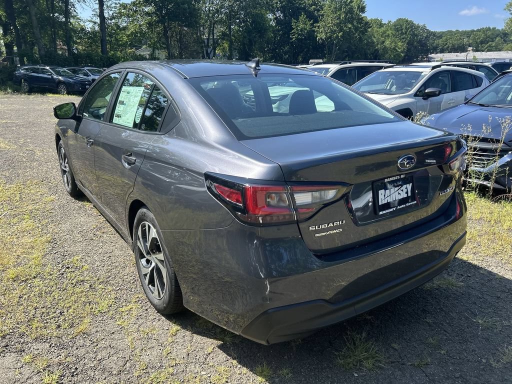 Used 2025 Subaru Legacy Premium AWD/4WD image 6