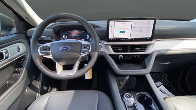 New 2026 Ford Explorer Active w/ Active Comfort Package AWD/4WD image 11