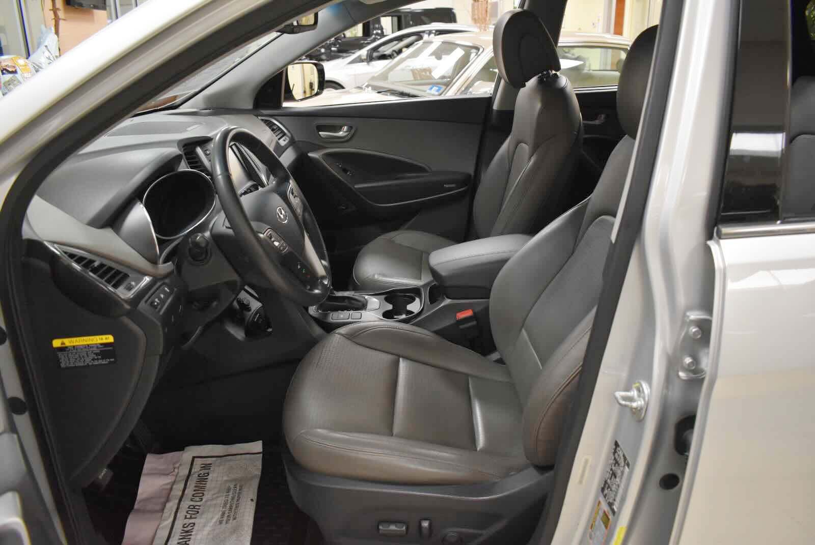 Used 2014 Hyundai Santa Fe Sport 2.0T w/ Navigation Package 06 AWD/4WD image 10