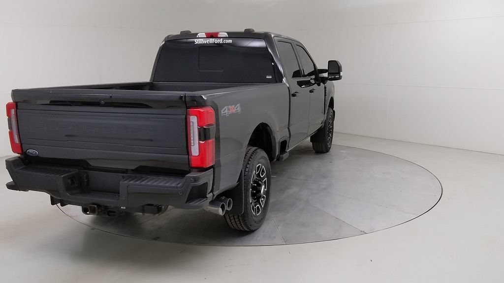 Certified 2025 Ford F250 Platinum AWD/4WD image 16