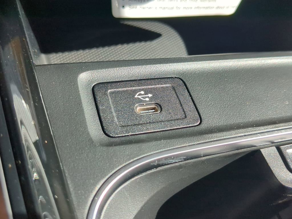 Used 2026 Mercedes-Benz GLA 250 image 9