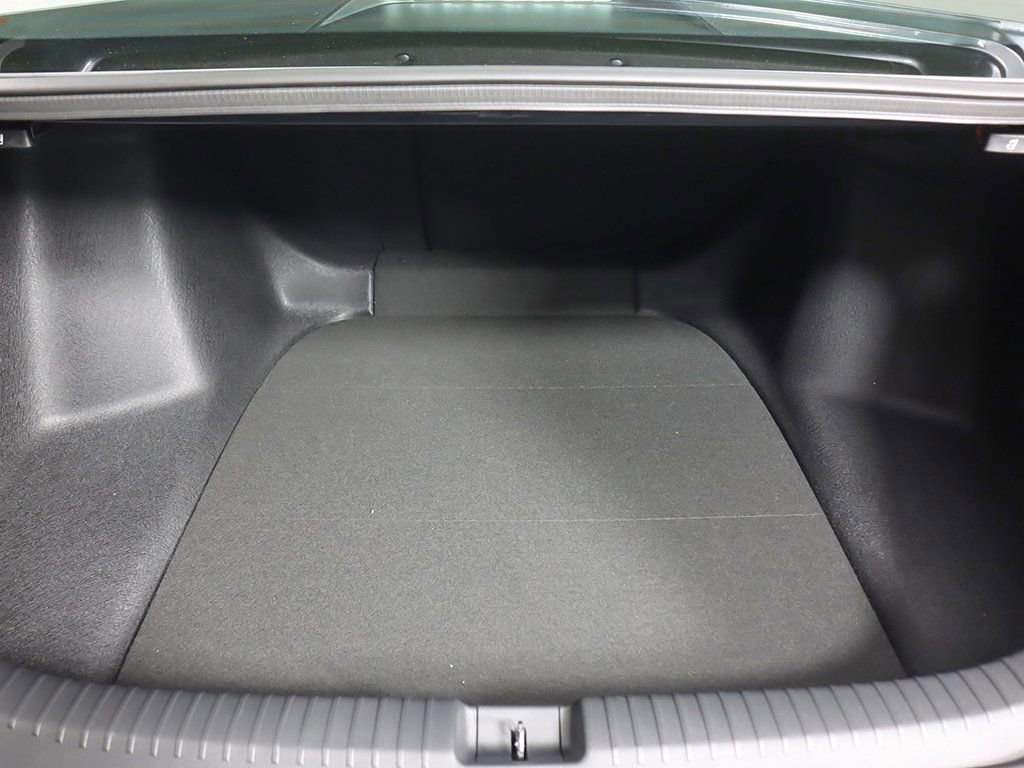 Certified 2025 Honda Accord SE image 9