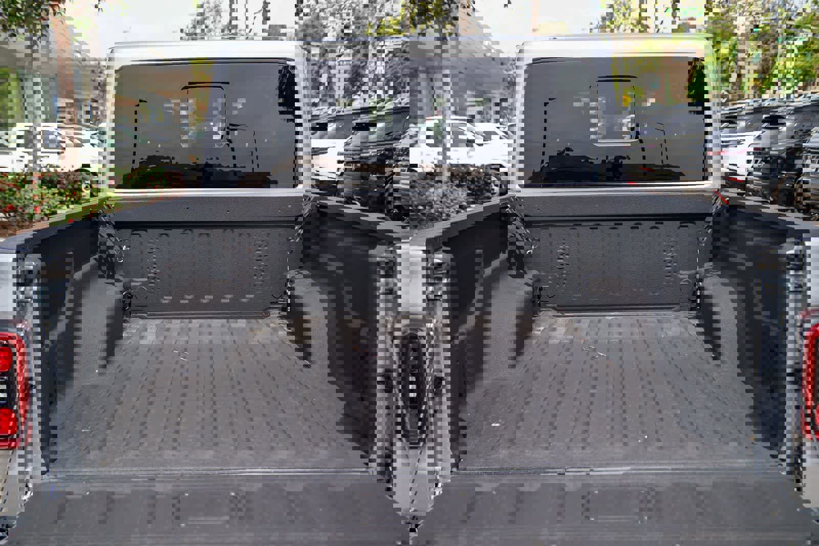 Used 2021 Jeep Gladiator Overland w/ Popular Equipment Package image 26