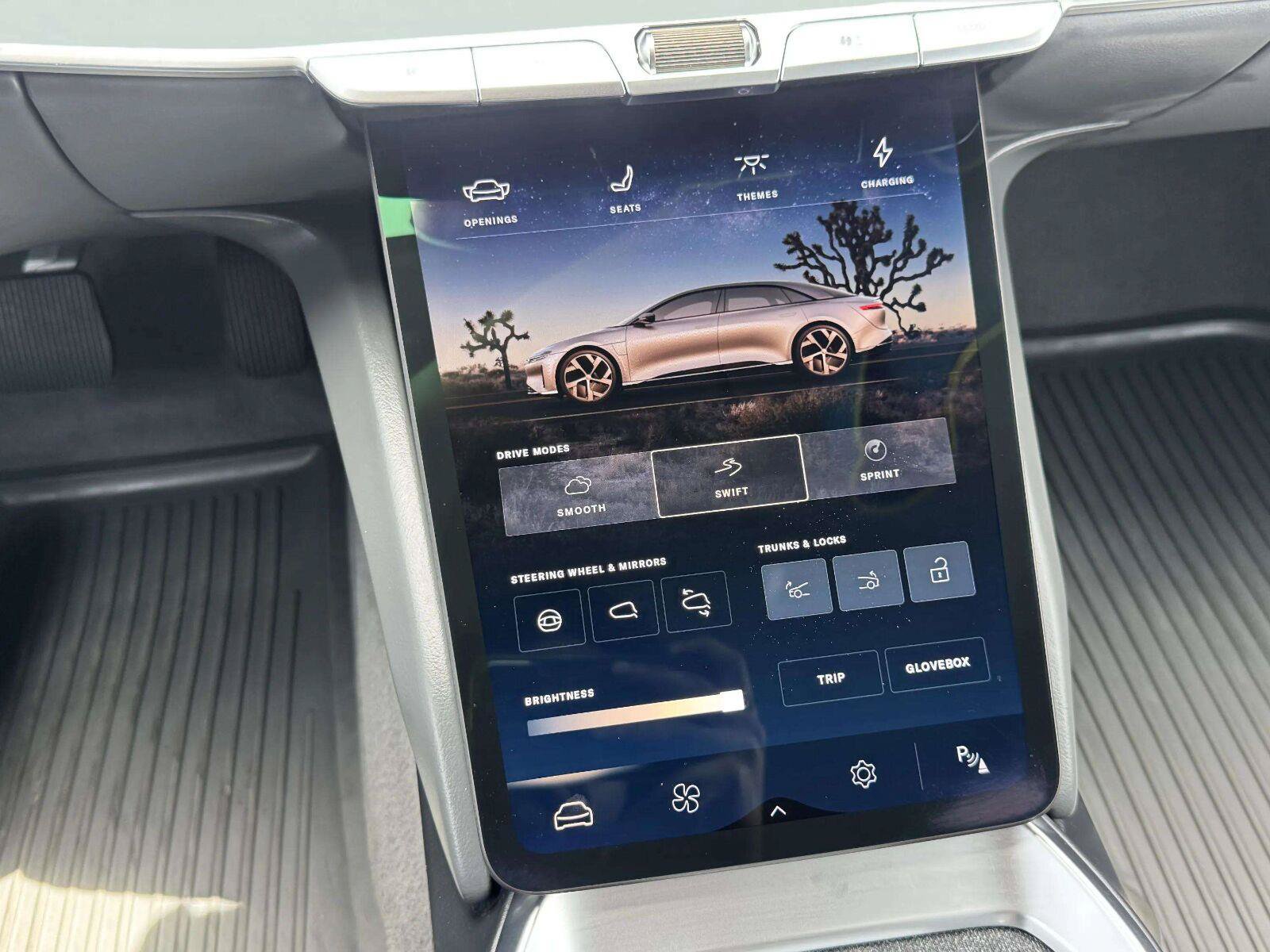 Used 2025 Lucid Air Pure RWD image 35