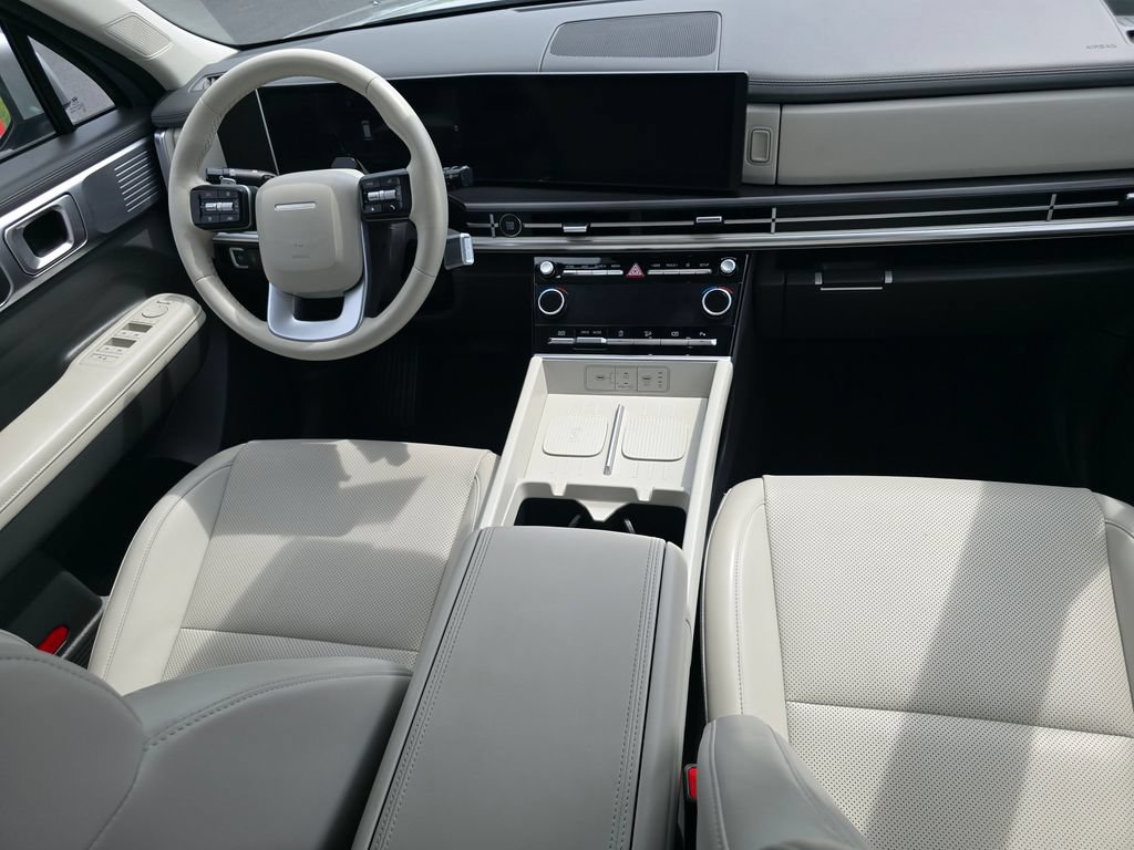 Used 2025 Hyundai Santa Fe SEL FWD image 20