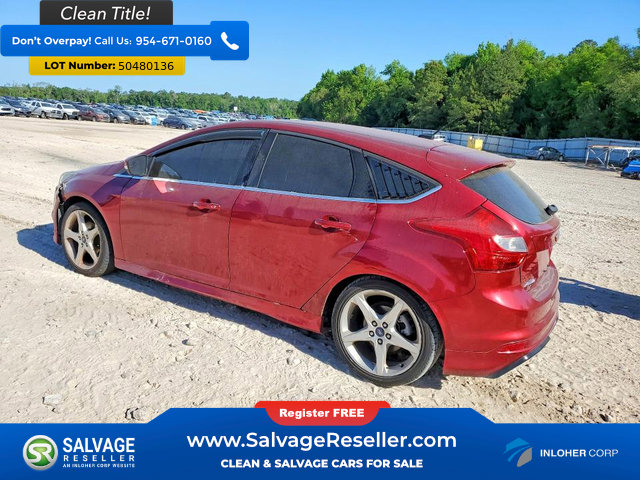 Used 2014 Ford Focus Titanium FWD image 3