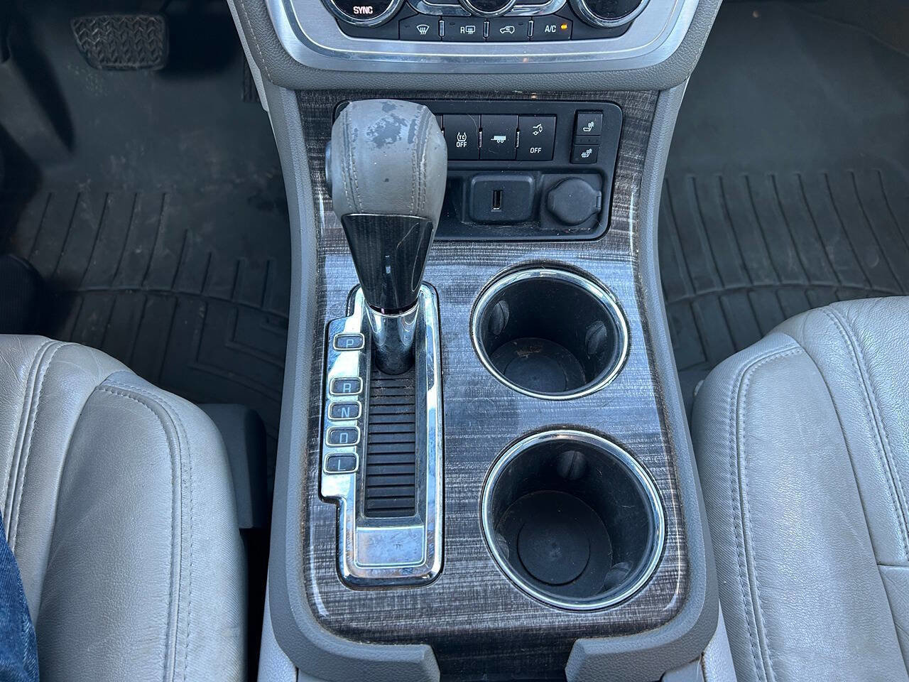 Used 2015 GMC Acadia SLT w/ Open Road Package image 17