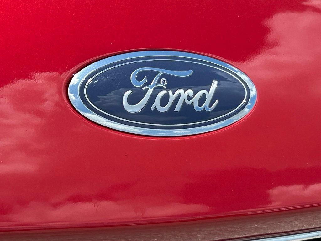 Used 2021 Ford Escape SE w/ SE Sport Appearance Package FWD image 18