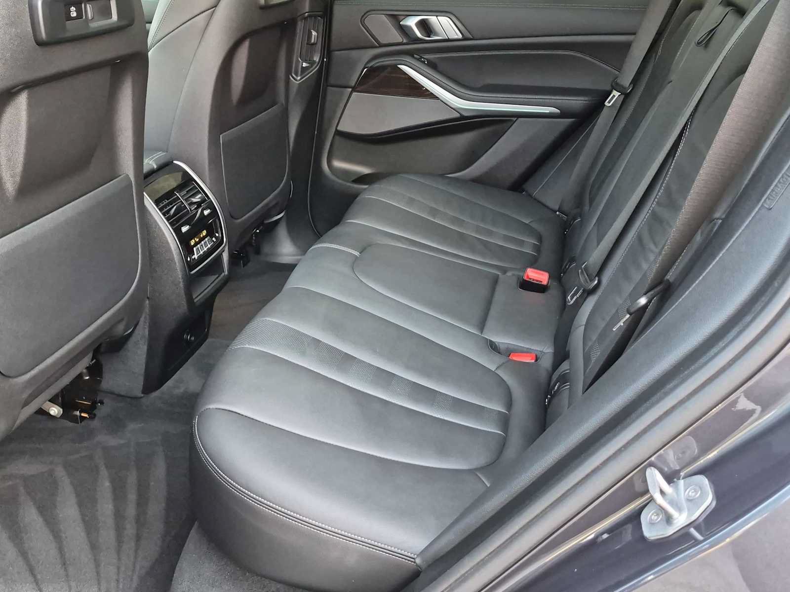 Used 2020 BMW X5 xDrive40i w/ Premium Package AWD/4WD image 21