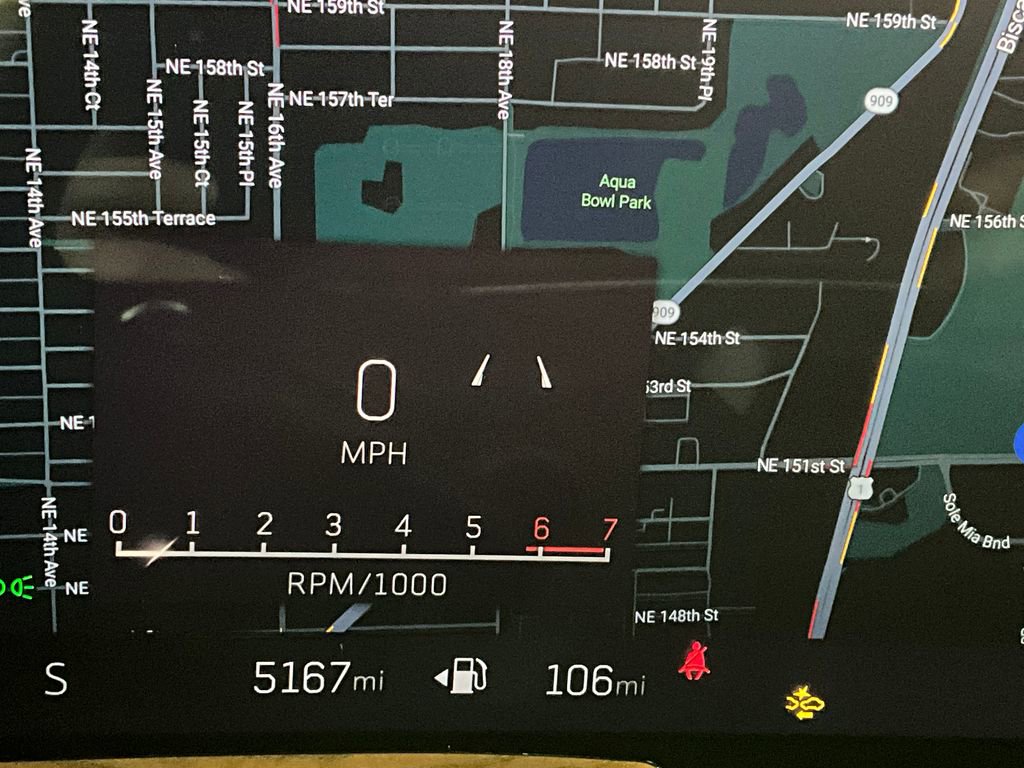 Used 2025 Cadillac Escalade ESV Sport Platinum image 17