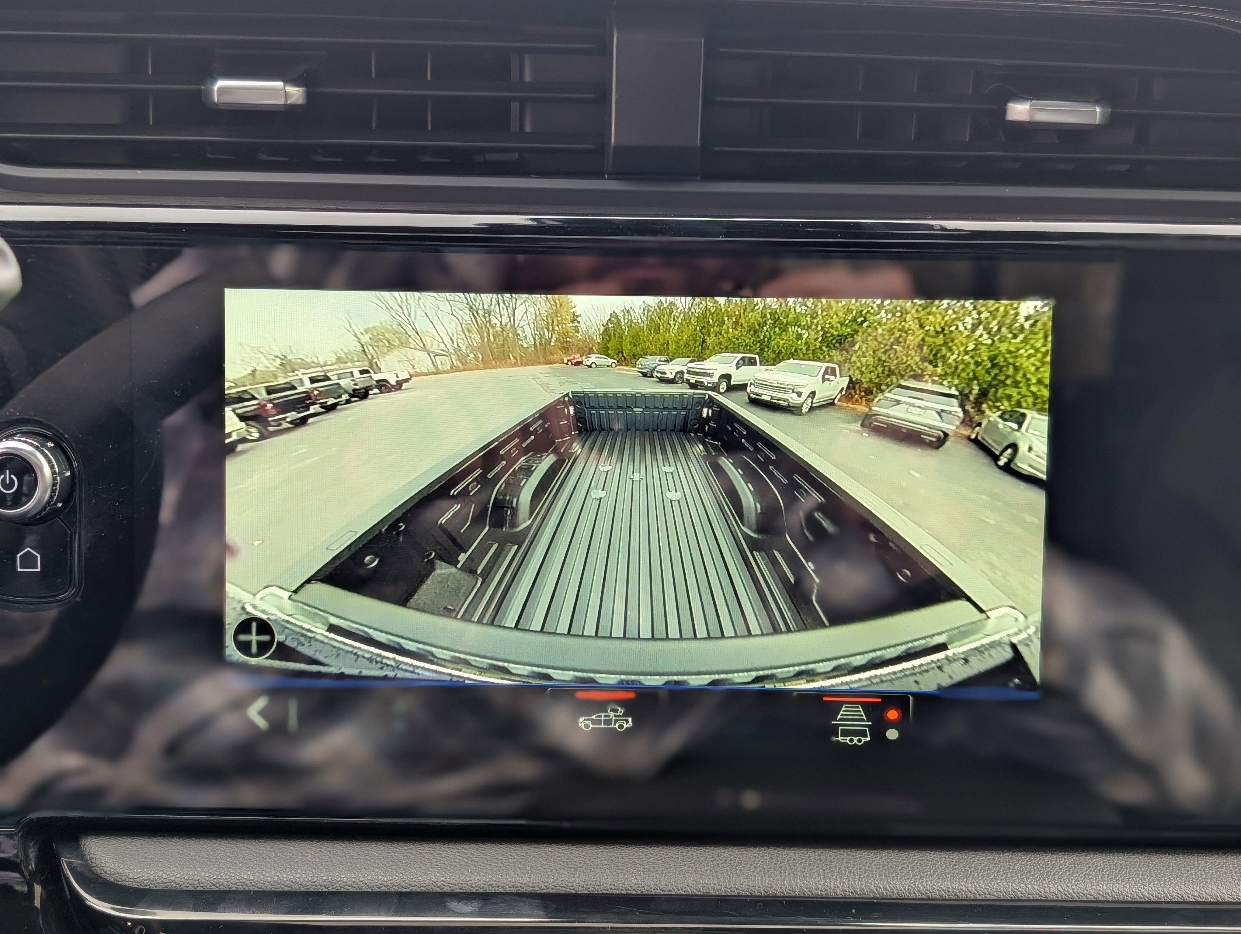 Used 2025 GMC Sierra 2500 AT4 w/ AT4 Premium Plus Package image 23