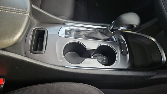 Used 2024 Chevrolet Malibu LT image 14