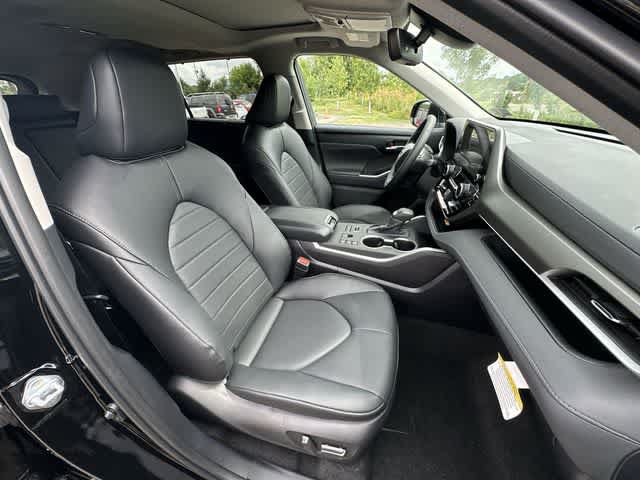 New 2024 Toyota Highlander XLE AWD/4WD image 22