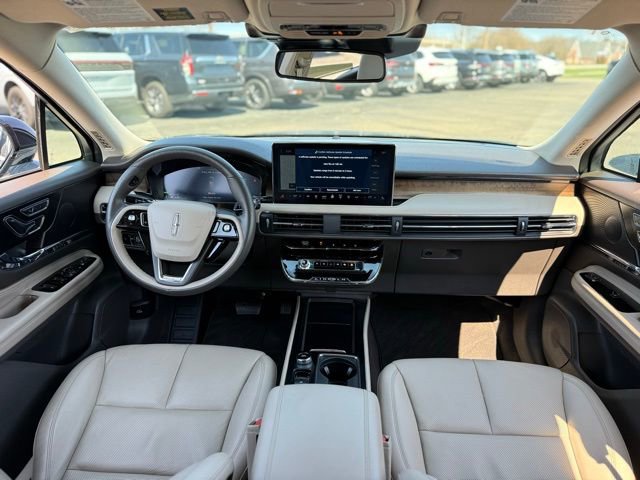 Used 2024 Lincoln Corsair Grand Touring image 19