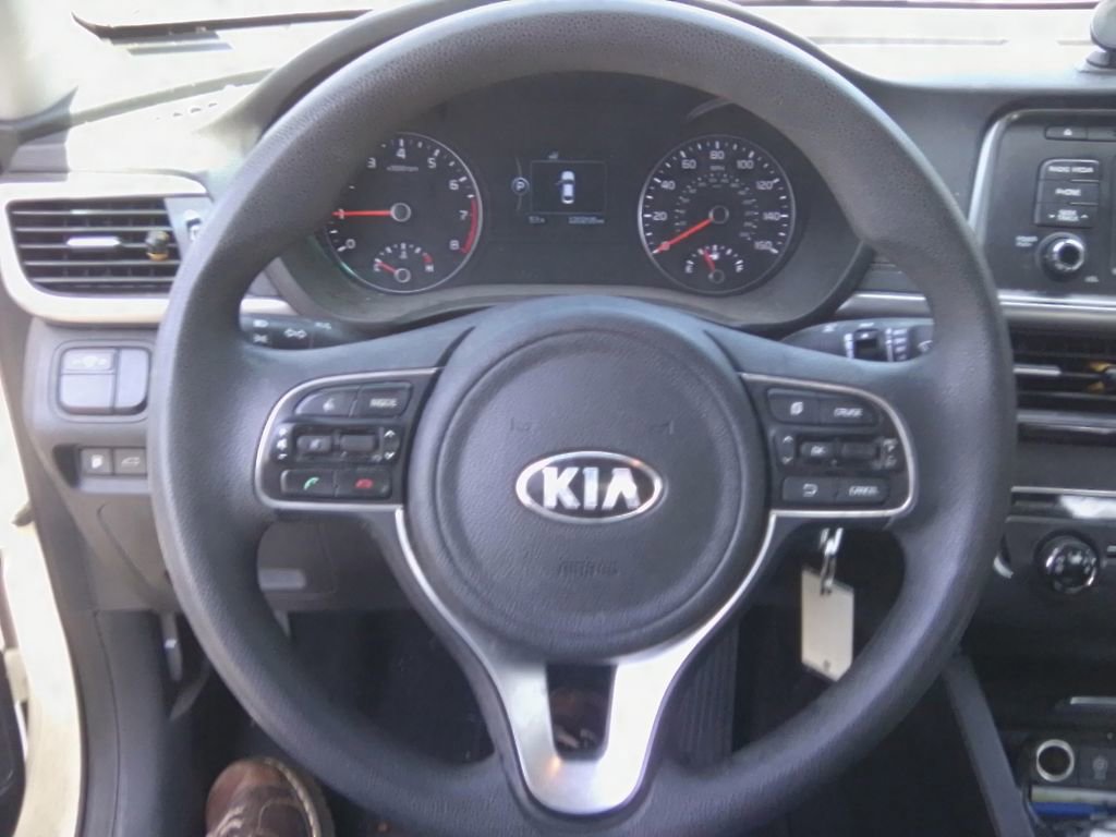 Used 2016 Kia Optima LX image 8