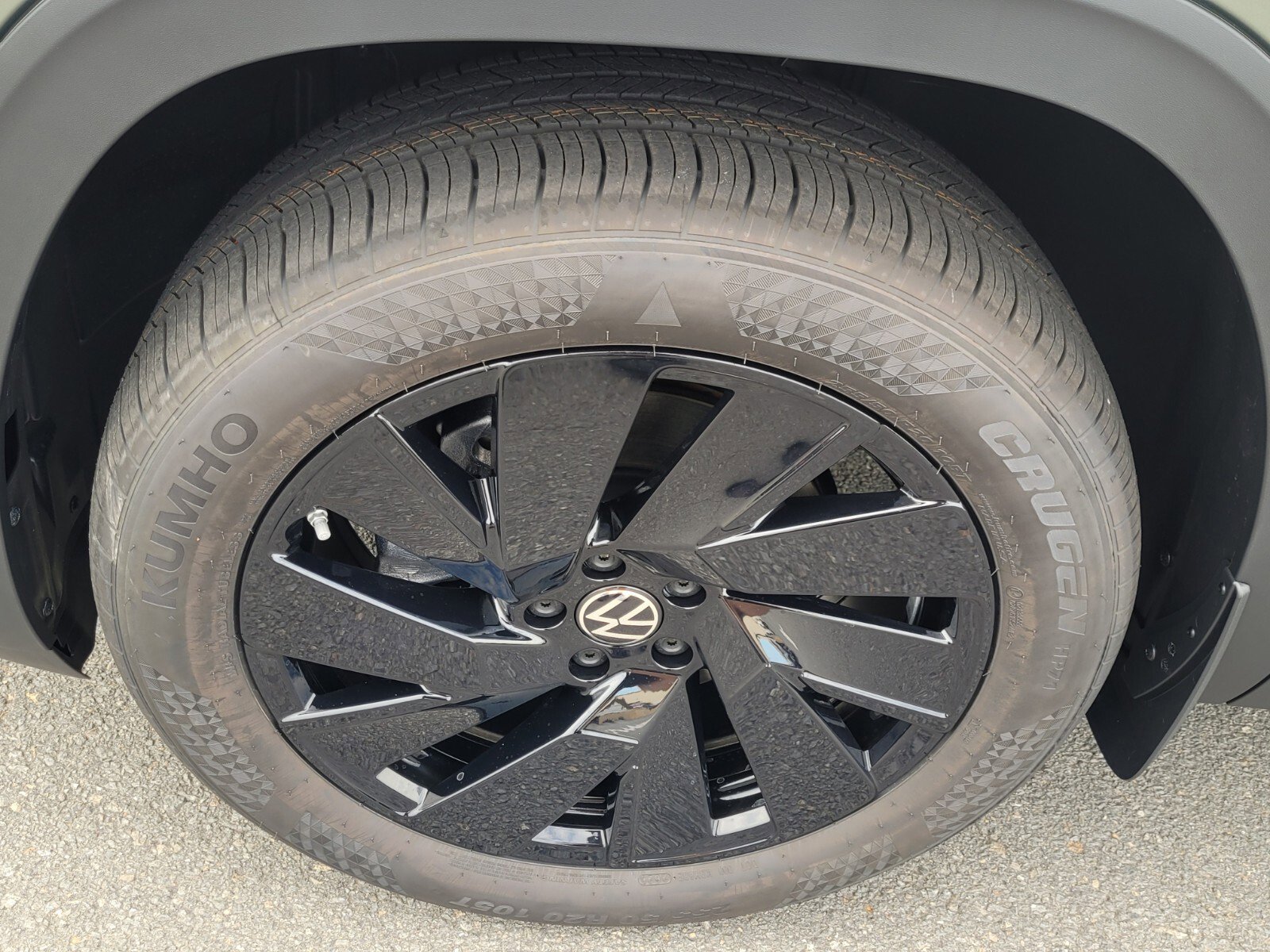 New 2026 Volkswagen Atlas SE image 12