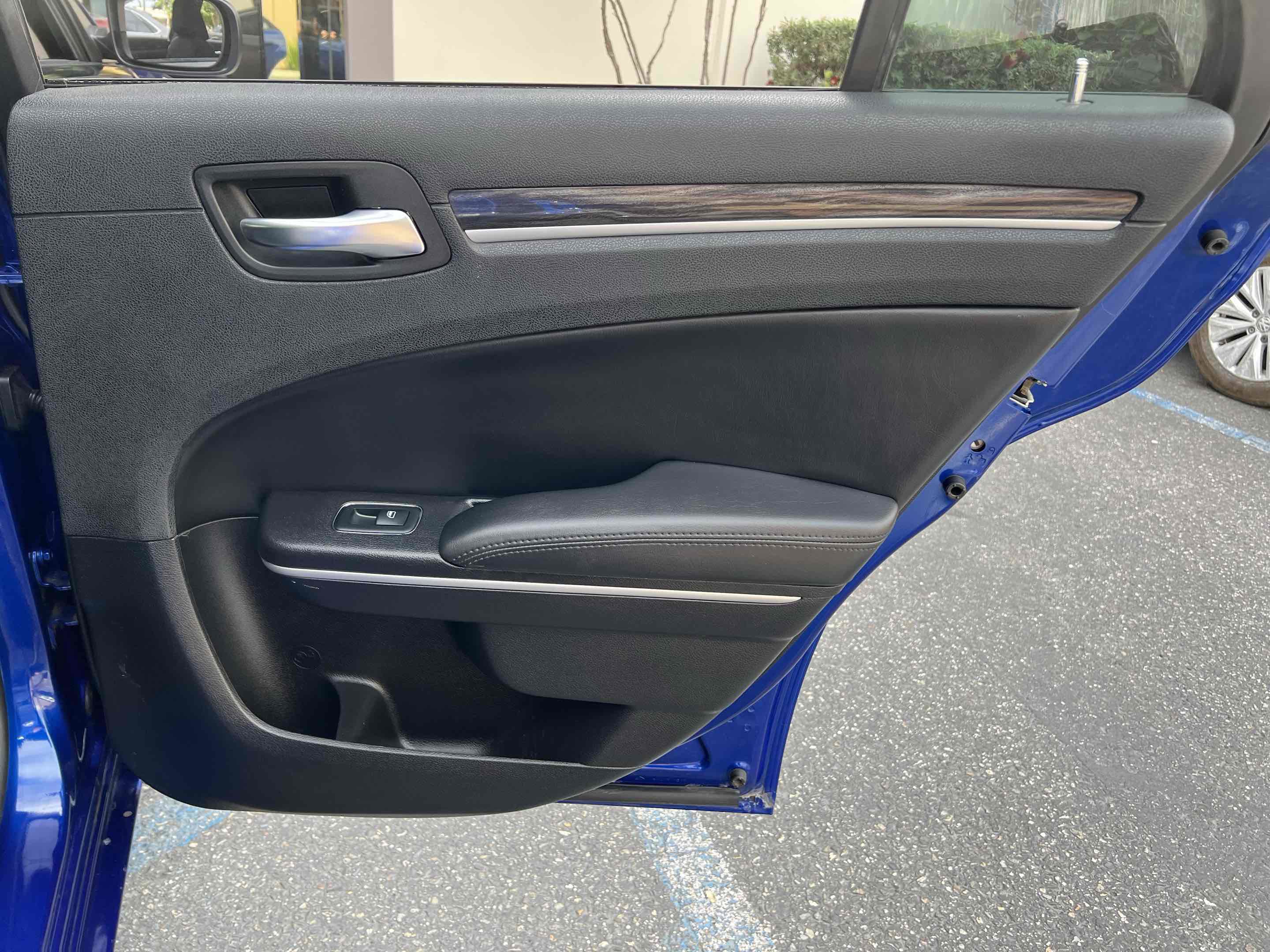 Used 2019 Chrysler 300 Touring w/ Sport Appearance Package image 63