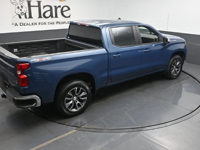 Used 2024 Chevrolet Silverado 1500 LT AWD/4WD image 44