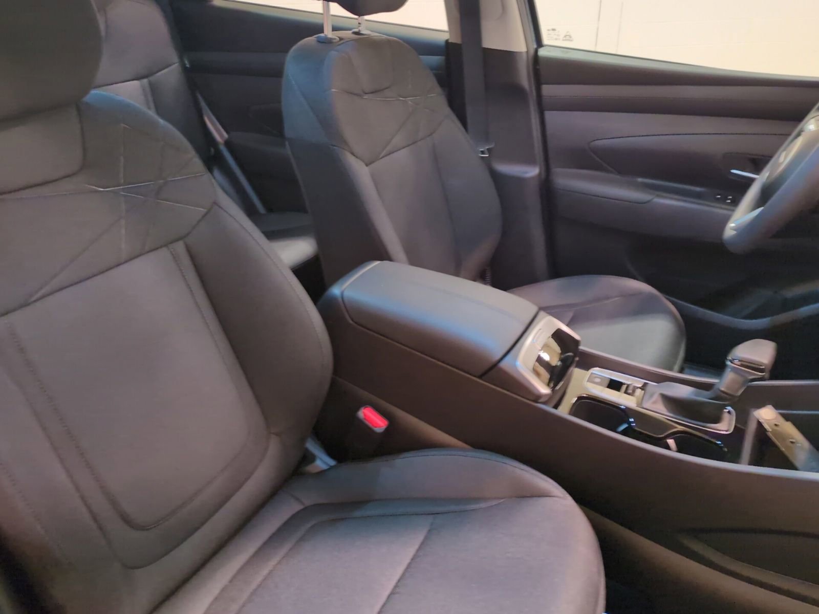 Certified 2026 Hyundai Tucson SE image 12