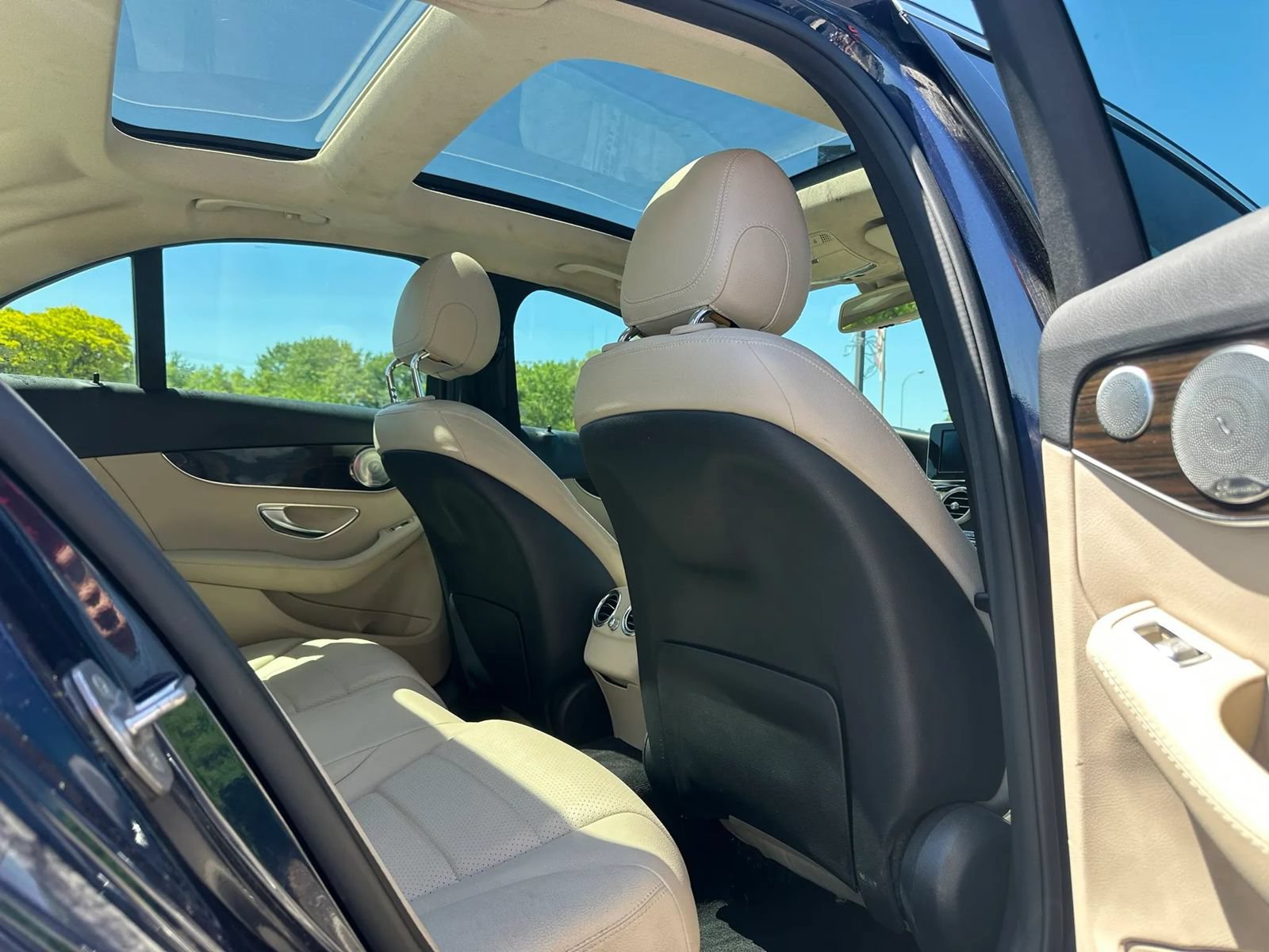 Used 2017 Mercedes-Benz C 300 4MATIC Sedan image 15