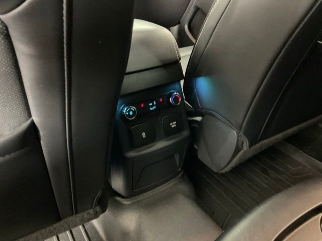 Used 2016 Ford Explorer Platinum image 14