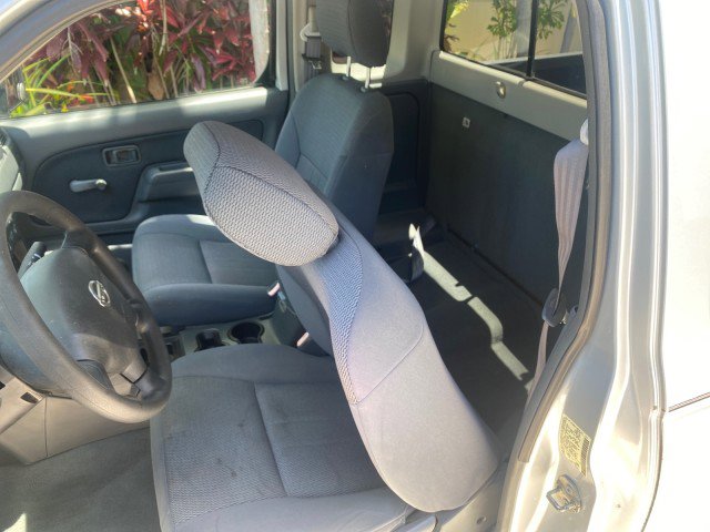 Used 2002 Nissan Frontier XE image 56