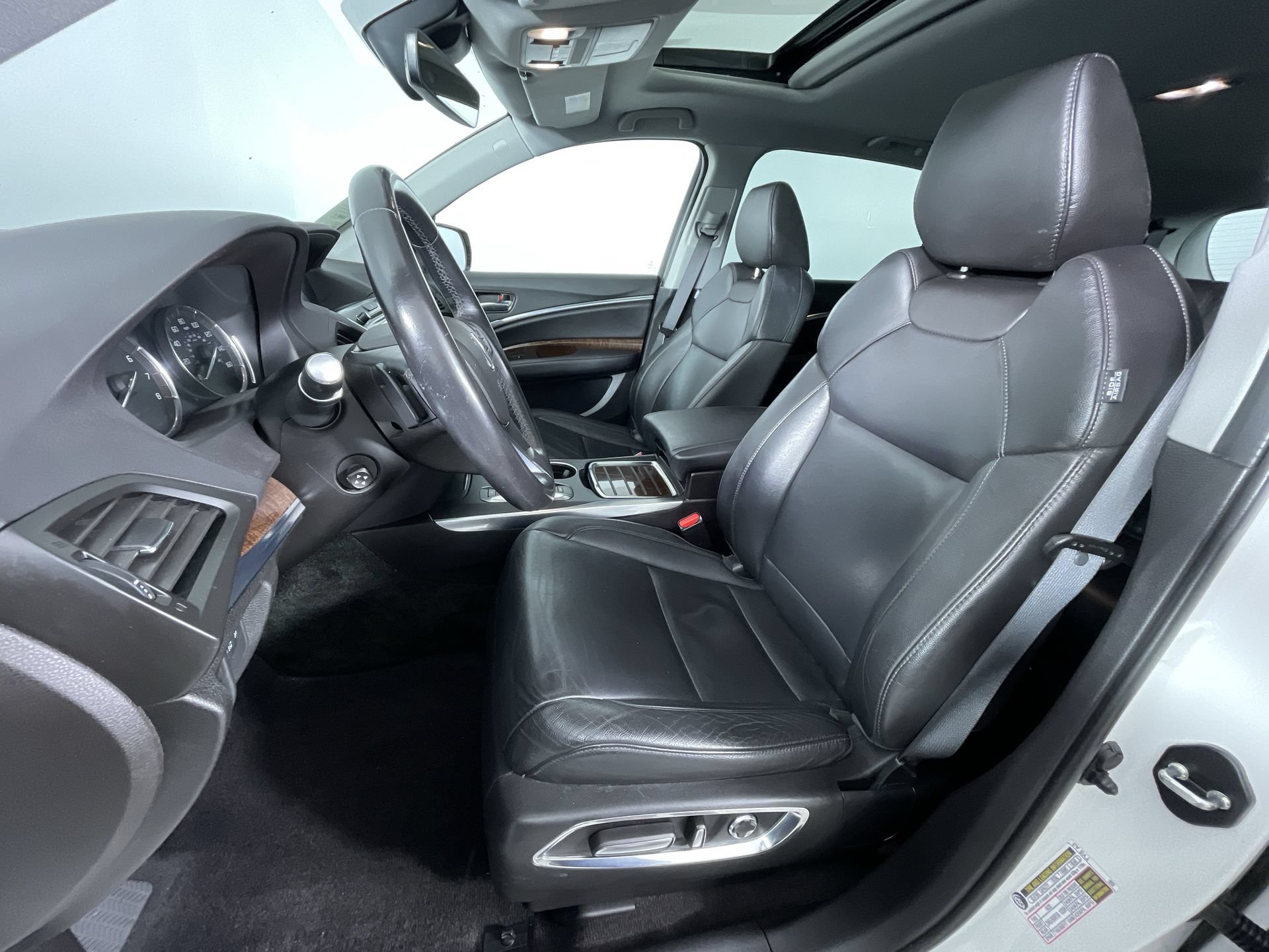 Used 2019 Acura MDX SH-AWD image 15