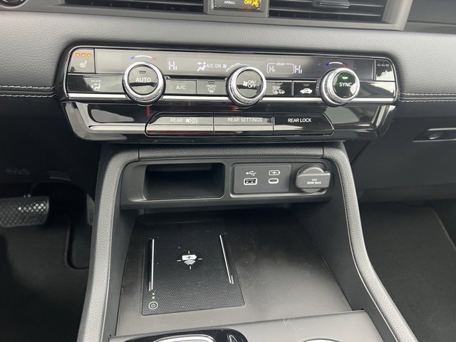 New 2025 Honda Pilot Touring image 23