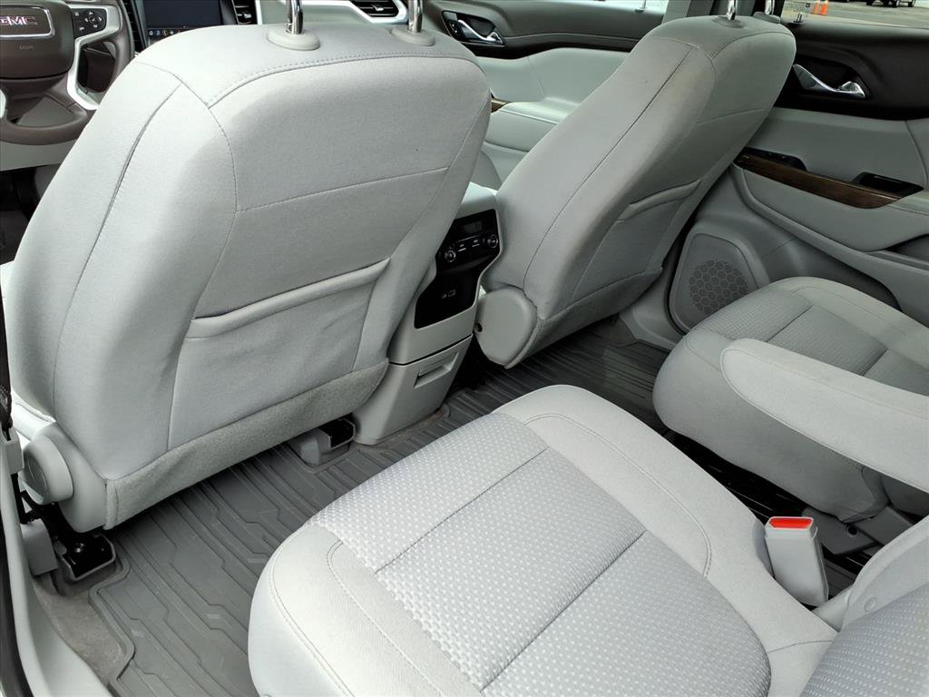 Used 2022 GMC Acadia SLE FWD image 15