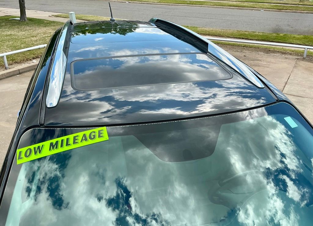 Used 2014 Buick Enclave Leather image 12