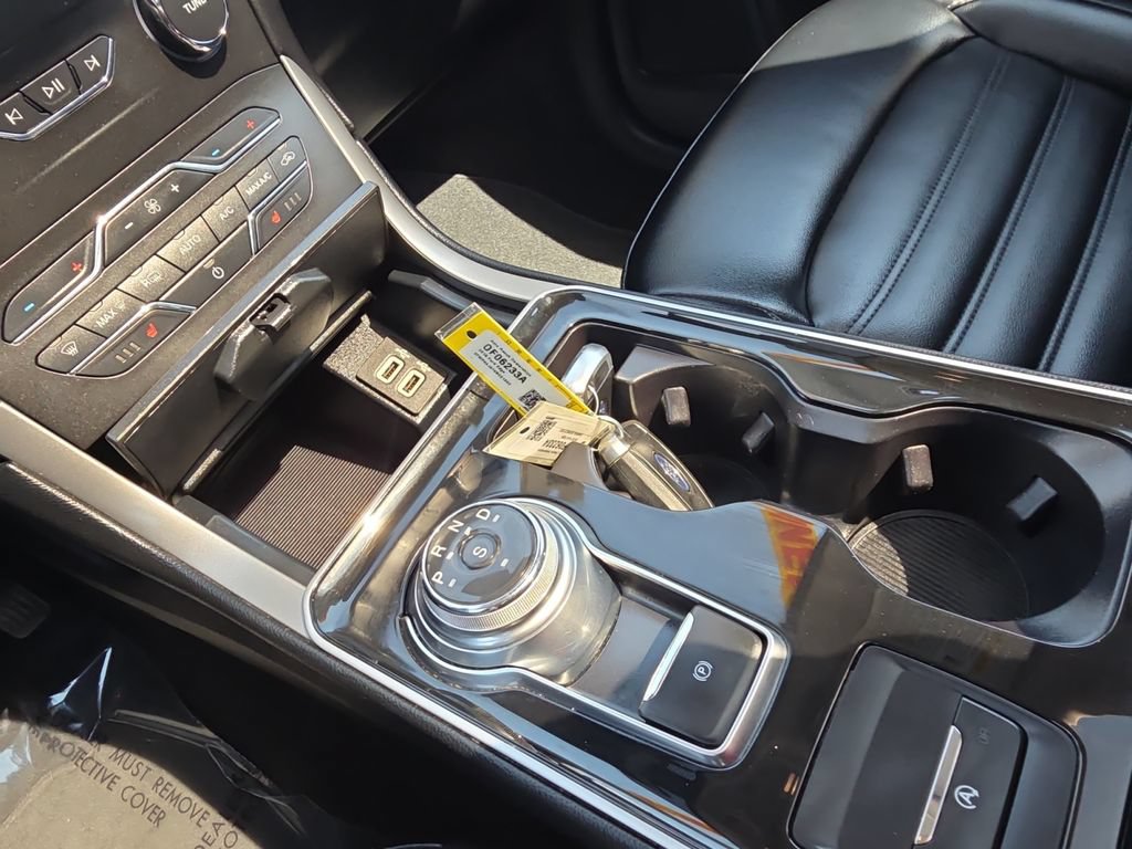 Used 2019 Ford Edge SEL w/ Equipment Group 201A AWD/4WD image 19