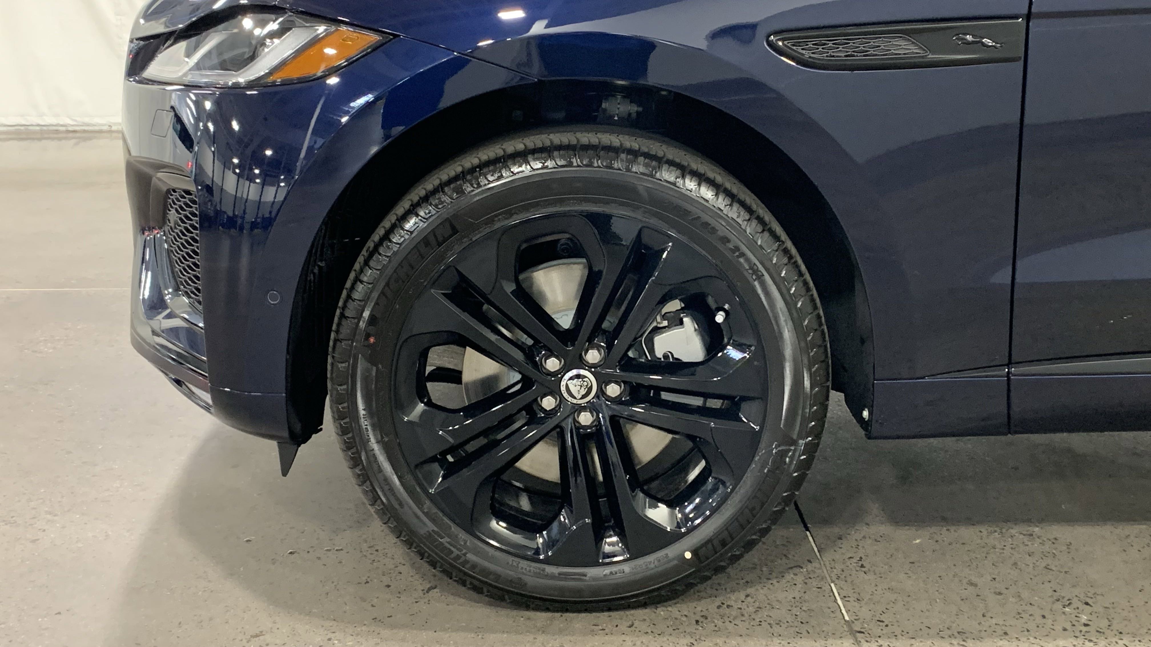 Used 2026 Jaguar F-PACE R-Dynamic S image 10