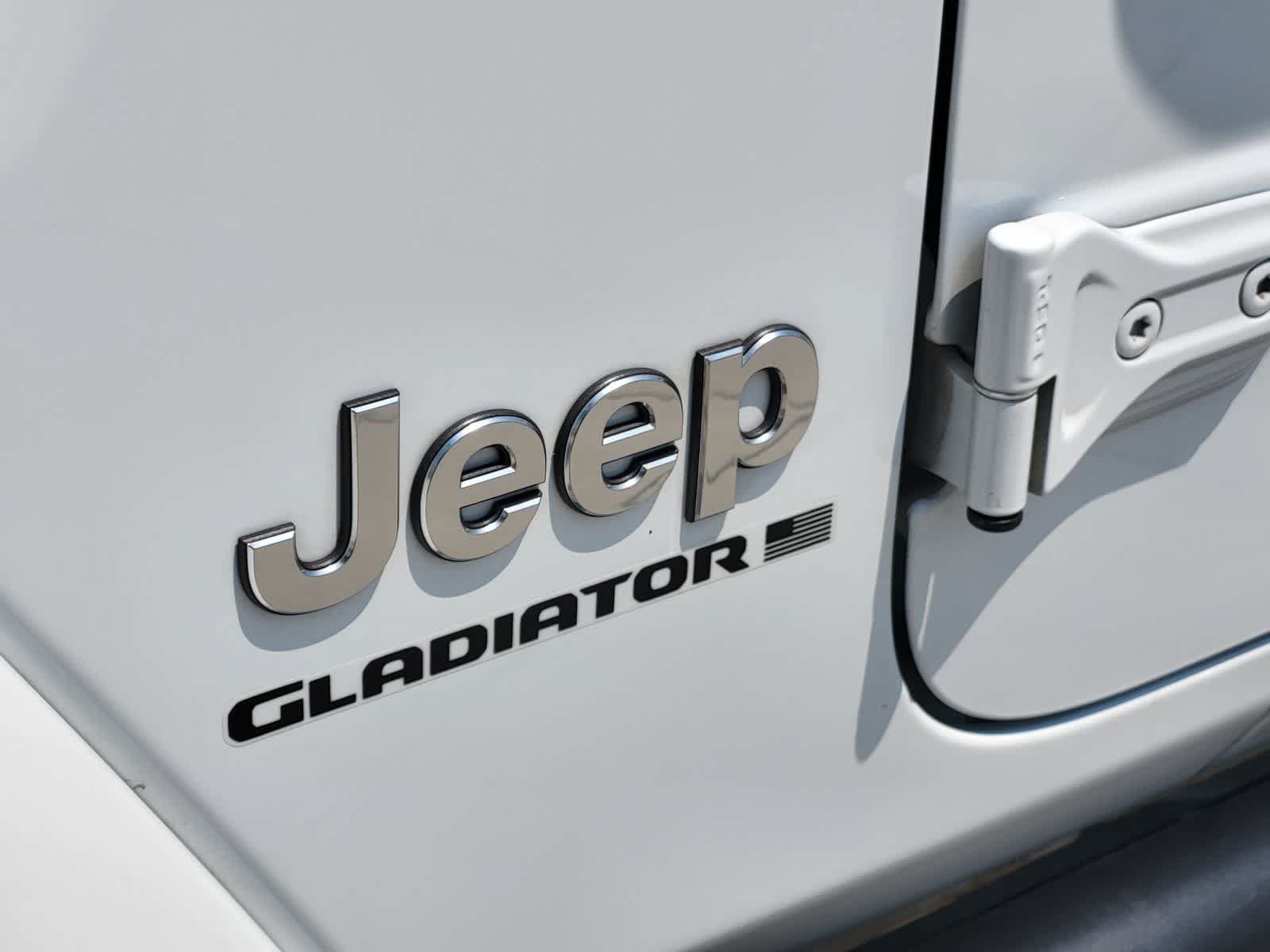 Used 2023 Jeep Gladiator Overland w/ Popular Equipment Package AWD/4WD image 11