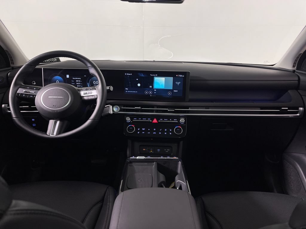Certified 2025 Hyundai Tucson Limited AWD/4WD image 14