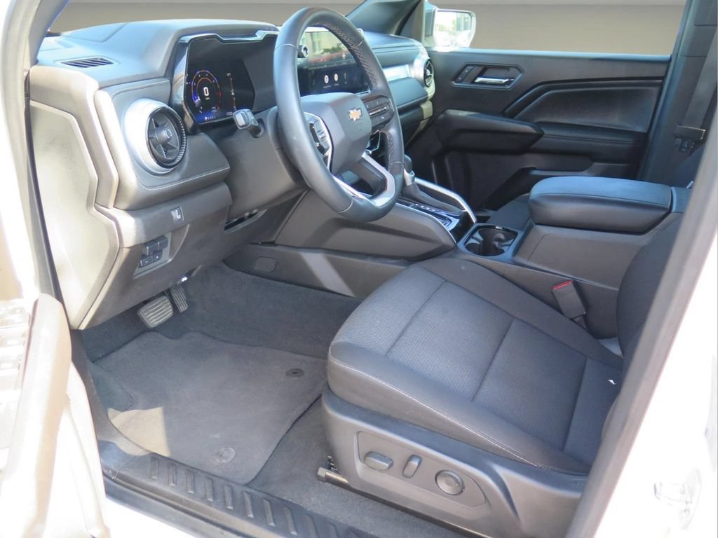 Used 2023 Chevrolet Colorado LT w/ LT Convenience Package II RWD image 10